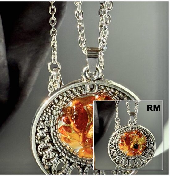 Sudrabots kulons ar Dzintaru!