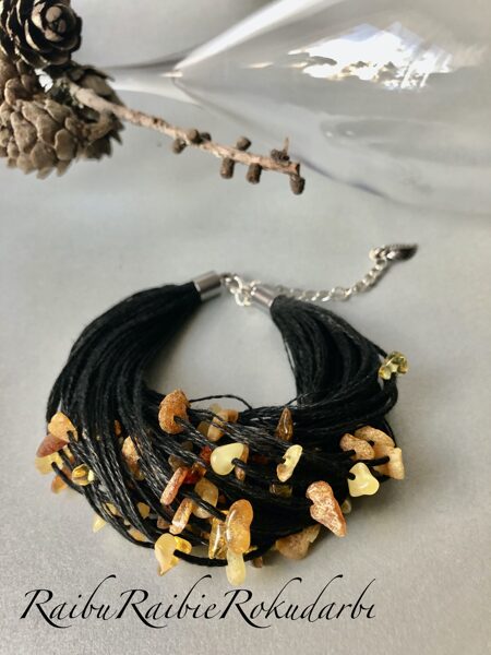 ✨Melna lina diega rokassprādze ar dzintariem "Diedziņrota"!